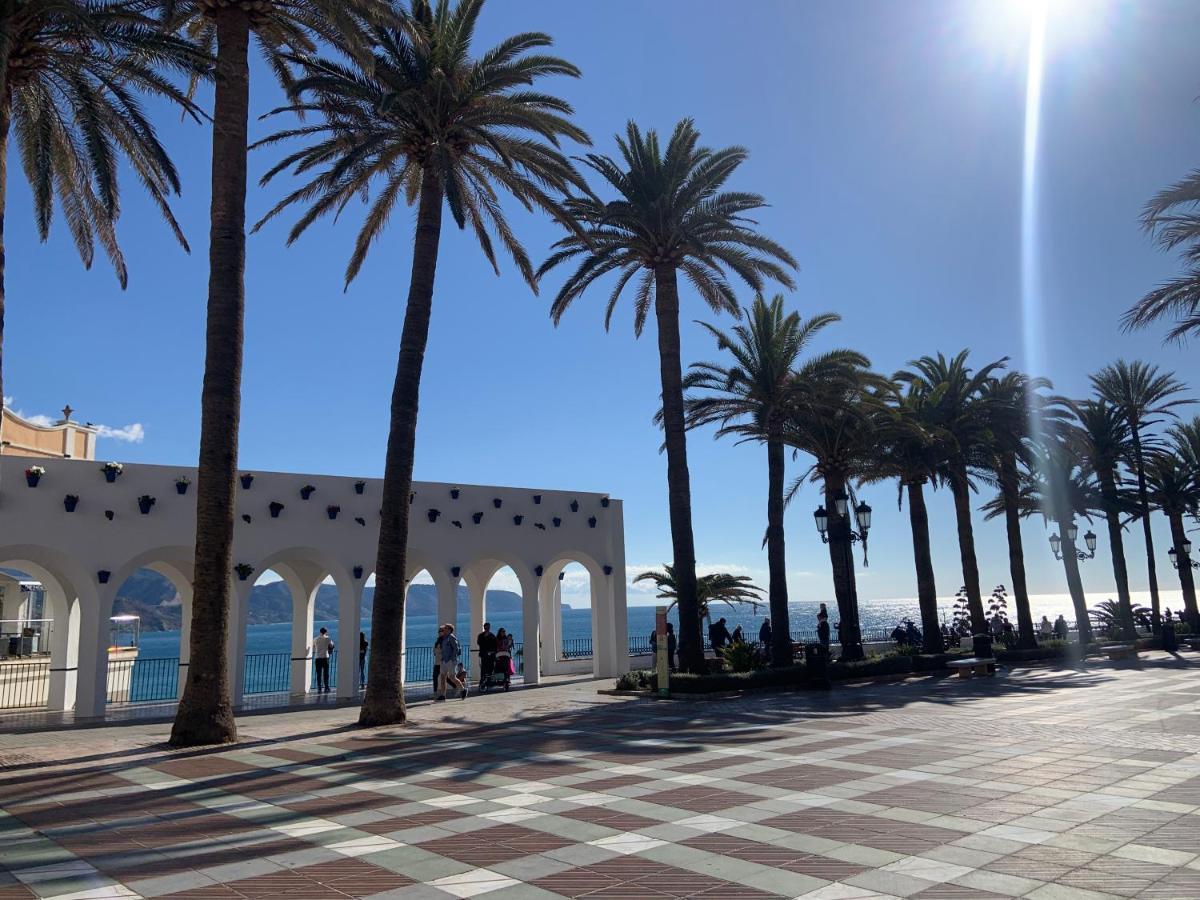 Estudio Con Terraza By Maison Jaken Nerja Eksteriør billede